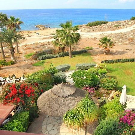 Sea Front Villa Vera Хлоракас Экстерьер фото